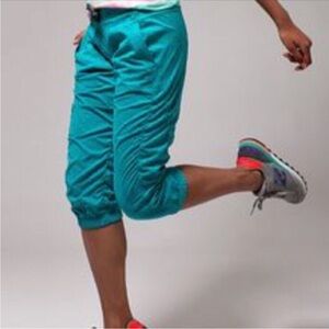 Ivivva Live To Move Crop Pants Teal 10